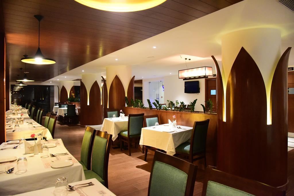The Royal Comfort Bangalore Esterno foto