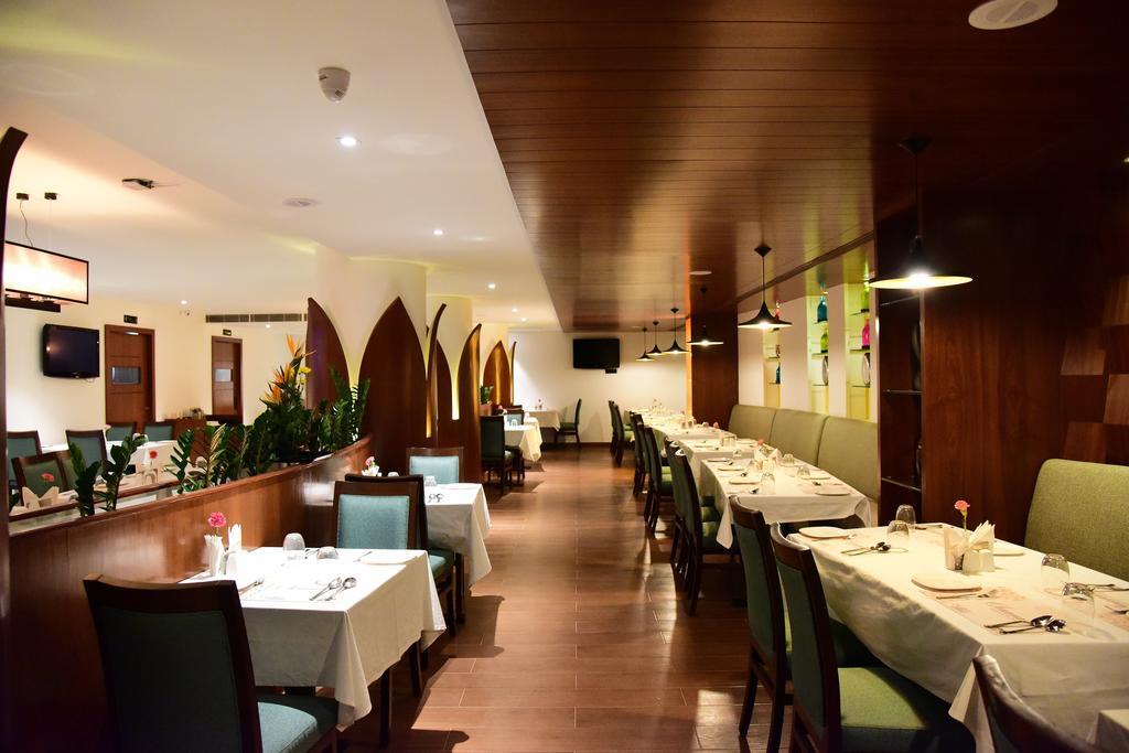 The Royal Comfort Bangalore Esterno foto