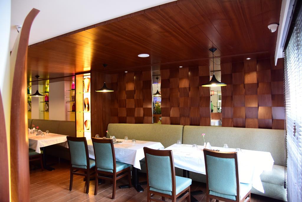 The Royal Comfort Bangalore Esterno foto