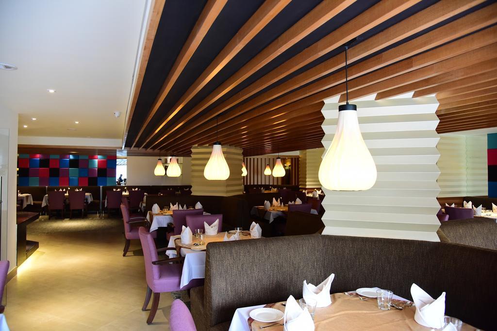 The Royal Comfort Bangalore Esterno foto