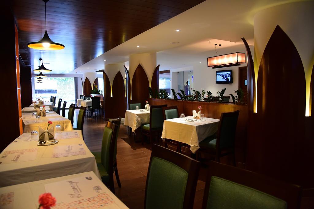 The Royal Comfort Bangalore Esterno foto