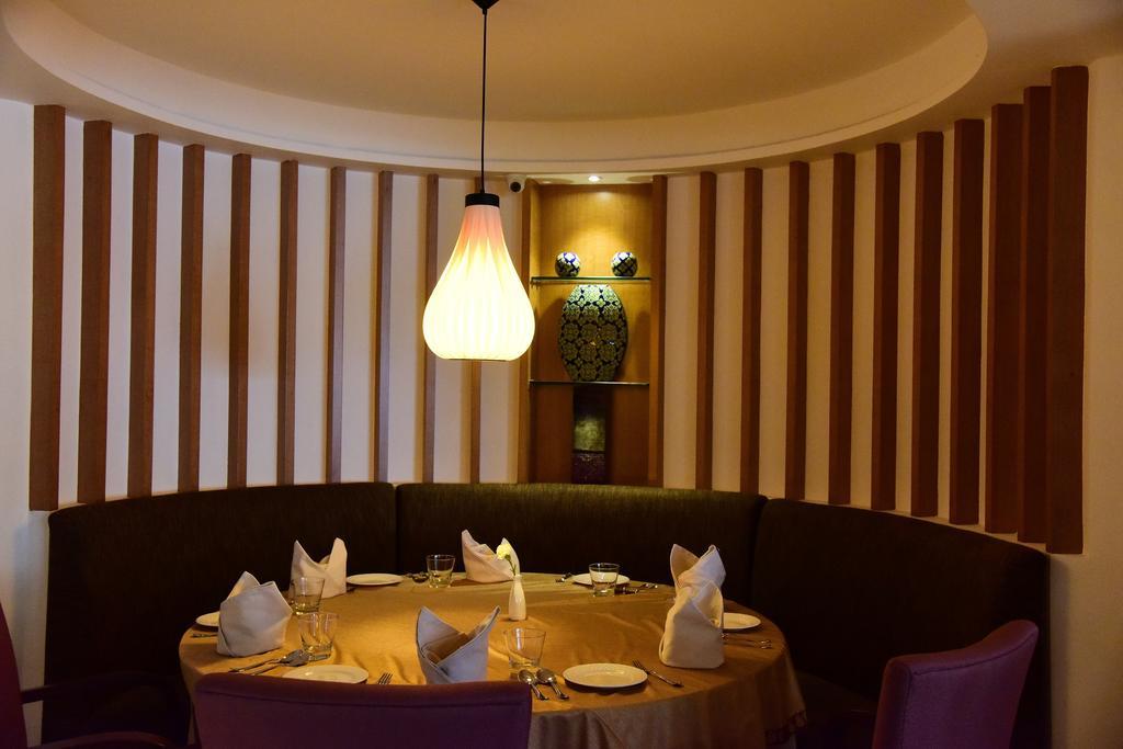 The Royal Comfort Bangalore Esterno foto