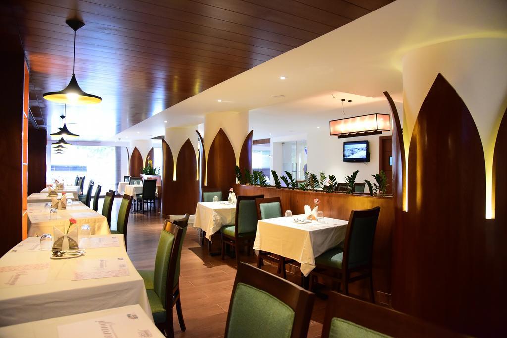 The Royal Comfort Bangalore Esterno foto