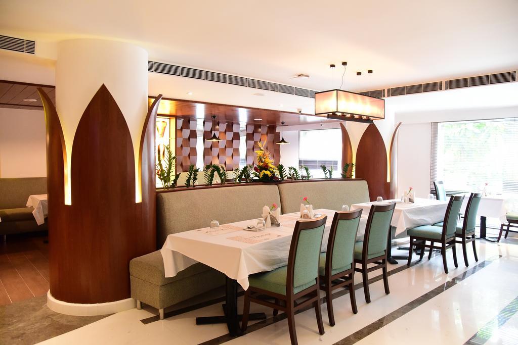 The Royal Comfort Bangalore Esterno foto
