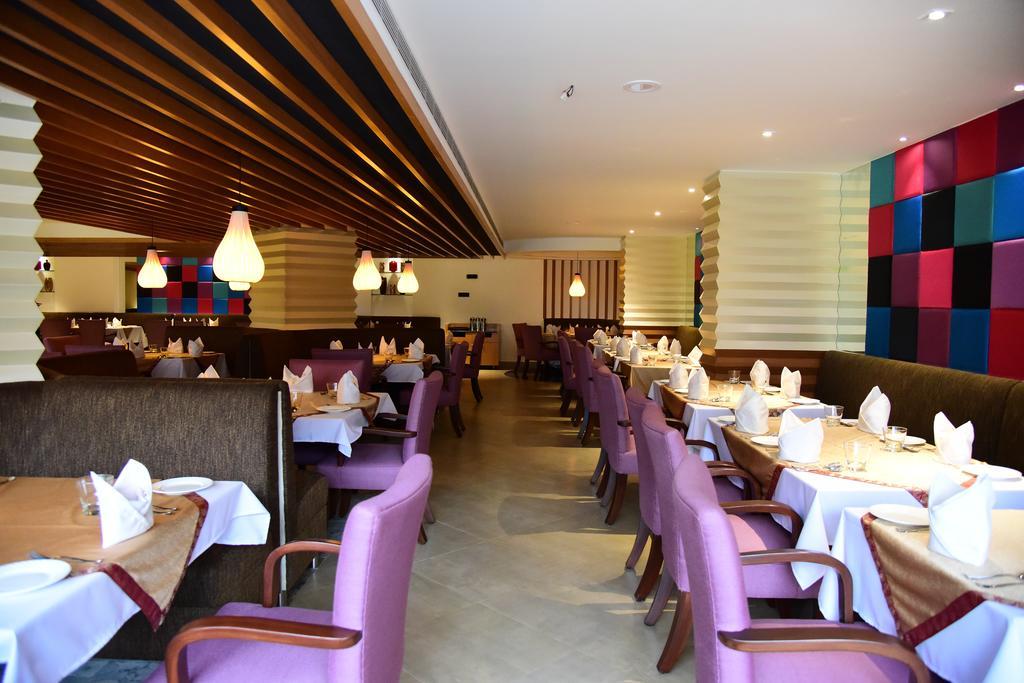 The Royal Comfort Bangalore Esterno foto