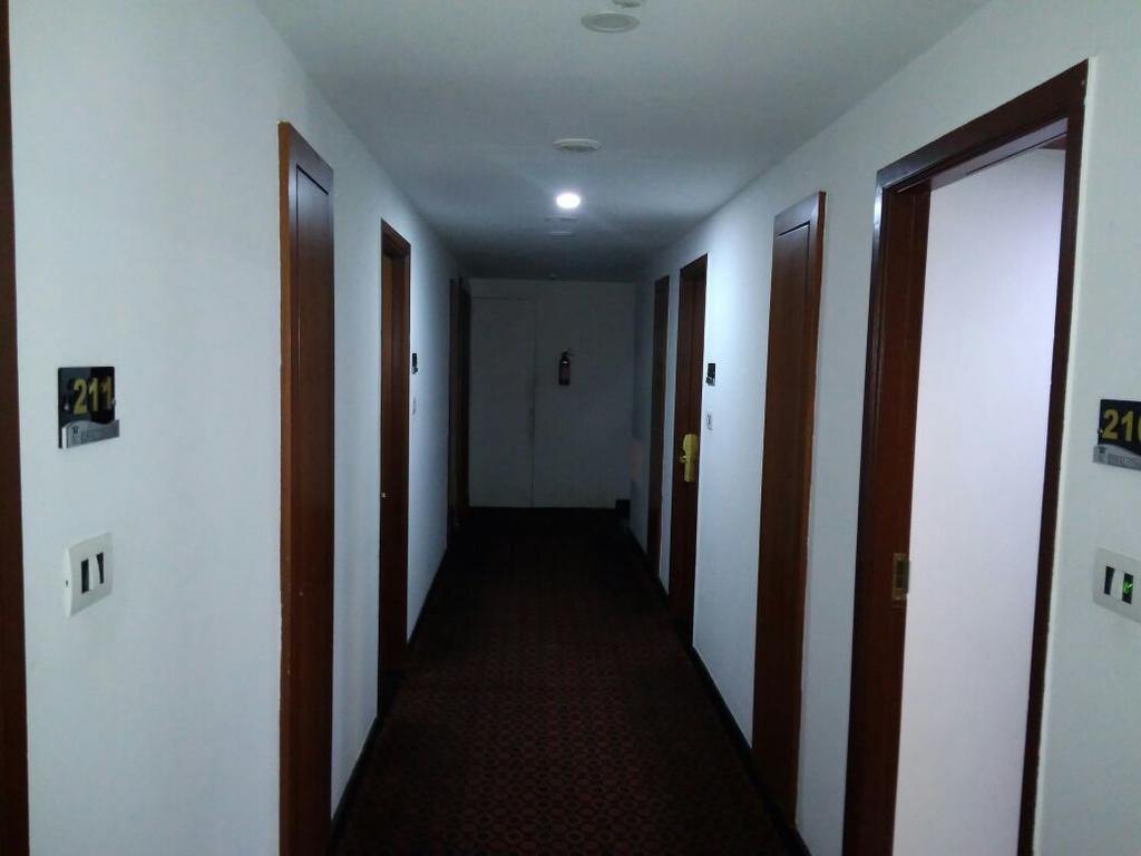 The Royal Comfort Bangalore Esterno foto