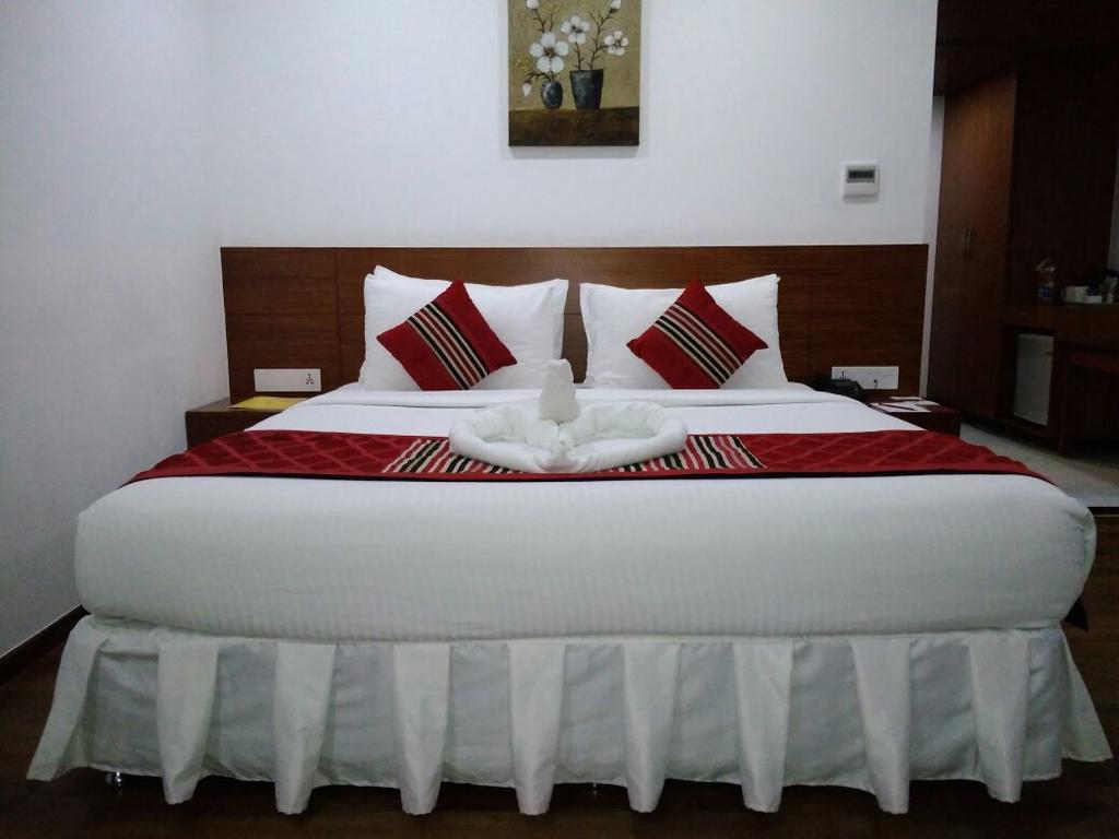 The Royal Comfort Bangalore Esterno foto