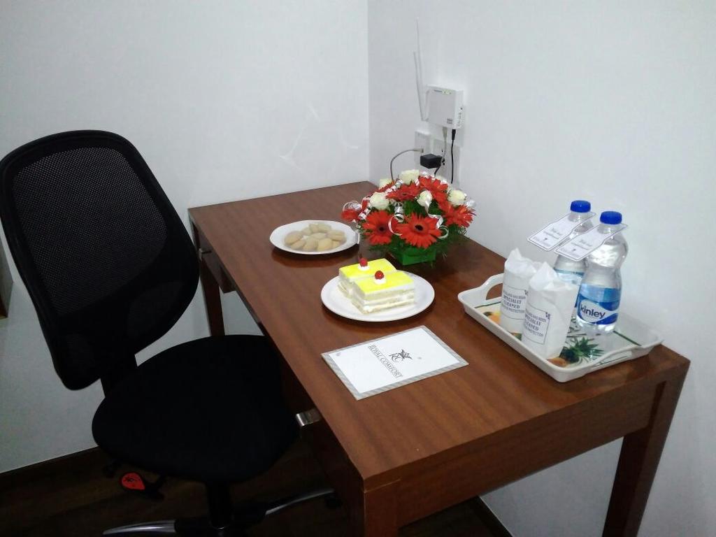 The Royal Comfort Bangalore Esterno foto