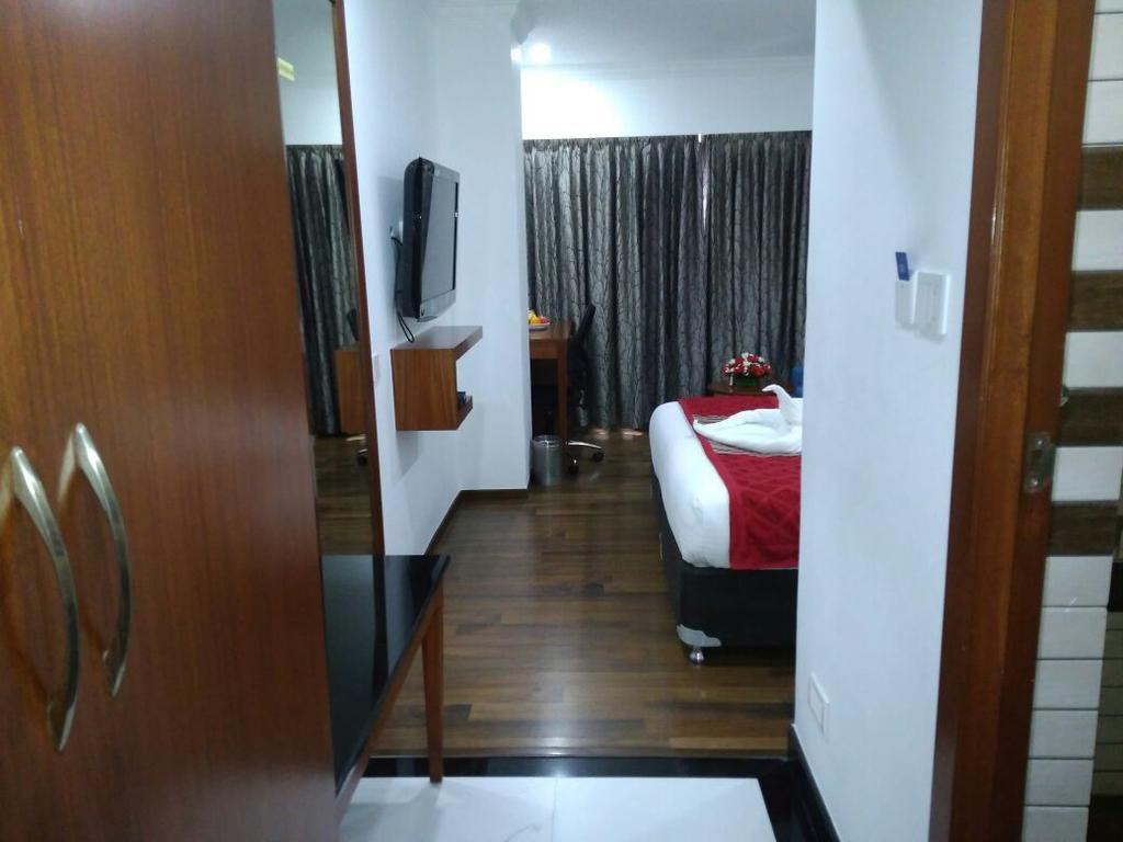 The Royal Comfort Bangalore Esterno foto